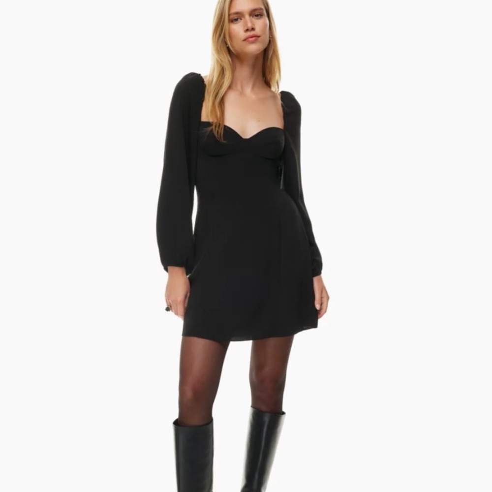 Aritzia Wilfred novella dress